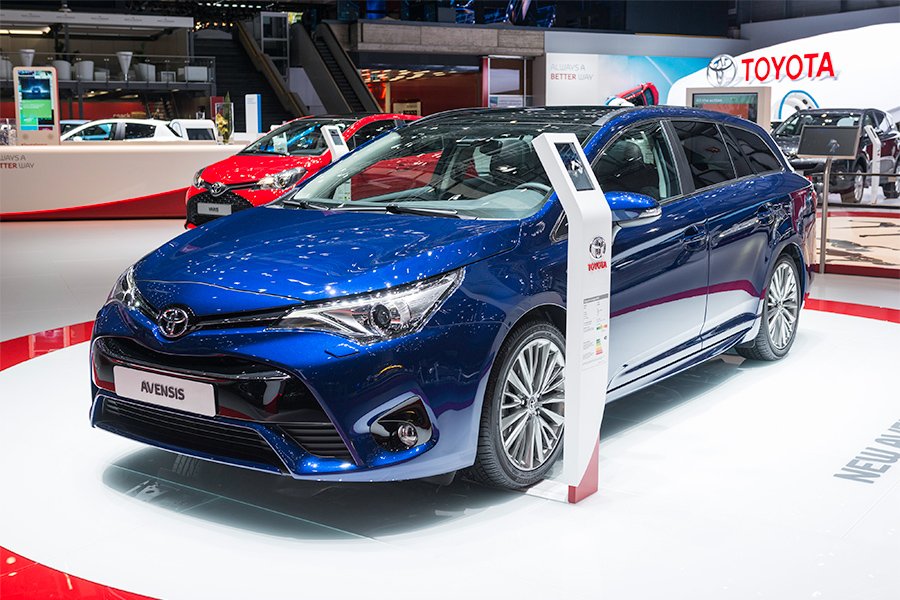 YEN� TOYOTA AVENS�S 2015 CENEVRE RES�M GALER�S�